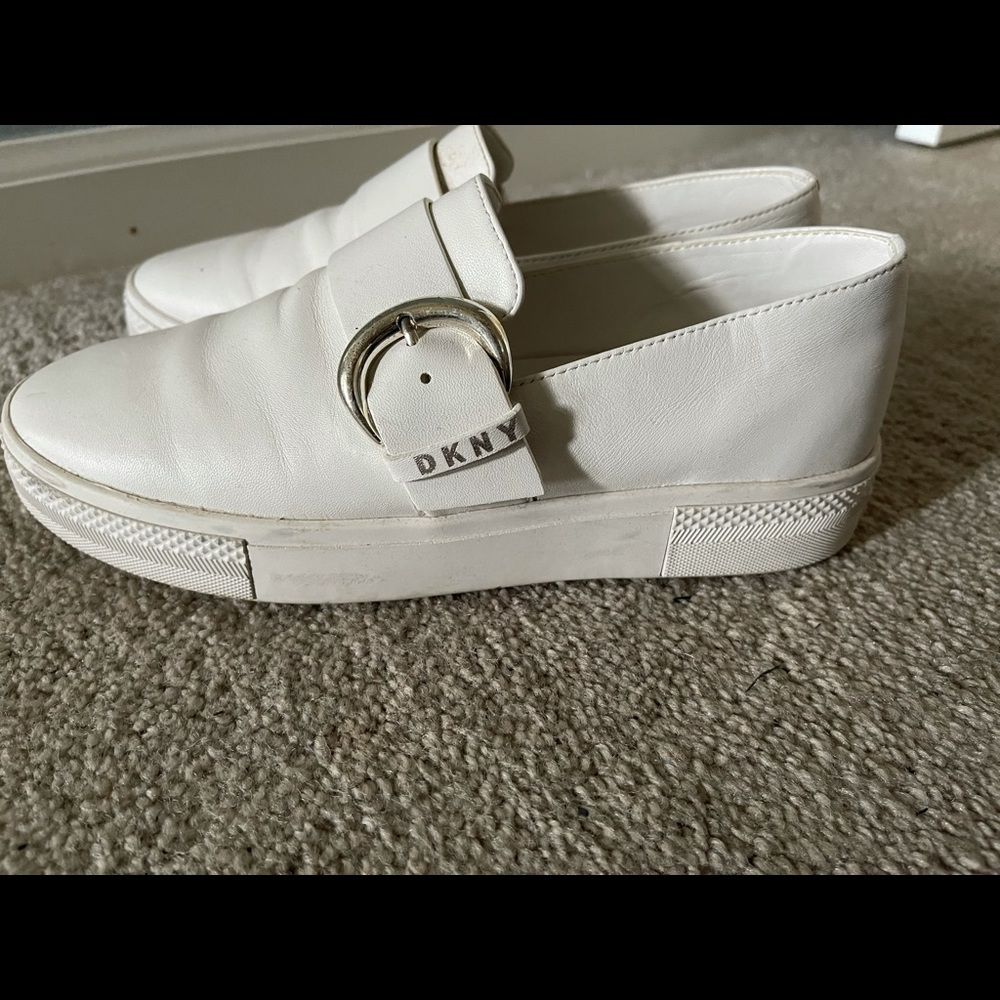 DKNY white shoes size 7